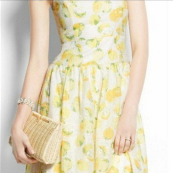 Ann Taylor Dresses & Skirts - Ann Taylor lemon print dress size 6